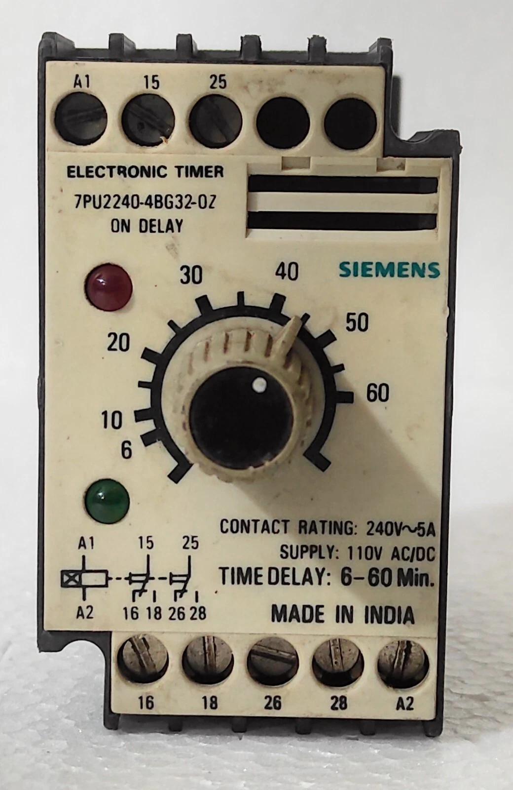Siemens 7PU2240-4BG32-OZ Electric Timer